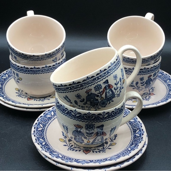 2 of 8 Cup /Saucer Sets JOHNSON BROTHERS Hearts and Flowers England PERFECT - Picture 2 of 6